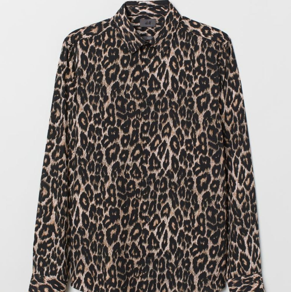 H&M women cheetah print blouse